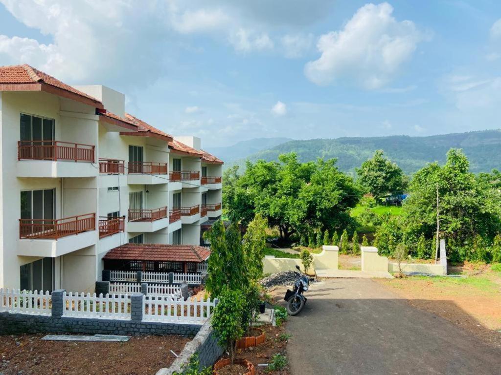 Vila La Mira Casa Karjat Exteriér fotografie